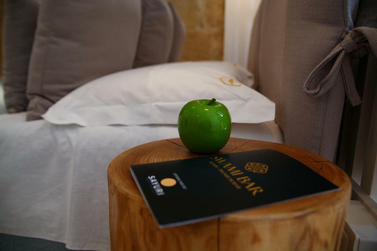 Mare Versus Luxury Suites 바를레타 외부 사진